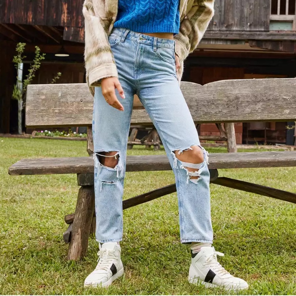 ❌SOLD. Denim&Co Moms Ripped Jeans | High Waist Rise, Blue, size 4 - Picture 1 of 5